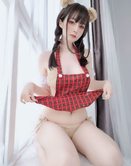 欧美经典三级中文在线_成人在线观看免费