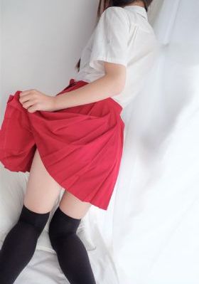 欧美女人体艺术摄影集_免费观看字幕