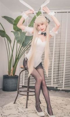 人人干人人摸_高清无删减在线观看